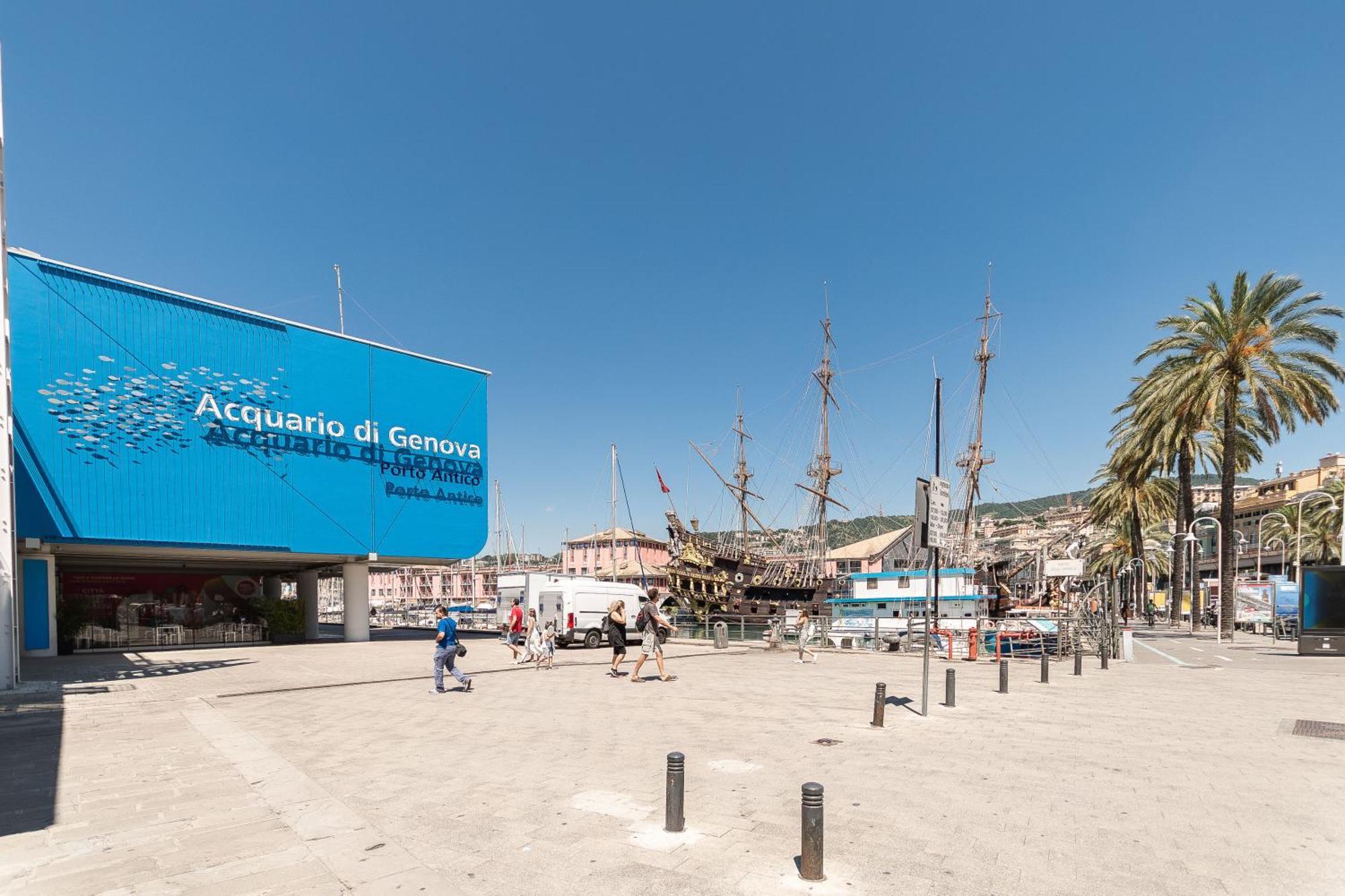 Acquario Free Parking- Wifi Apartment Genoa